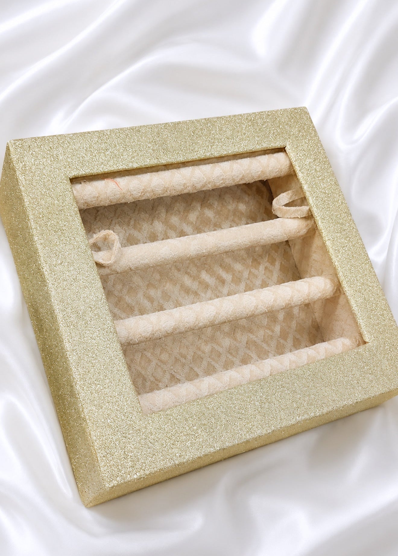 4 Rod Sparkly Box