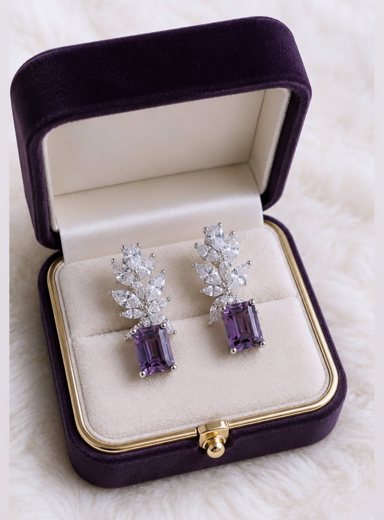 VVS Clarity Studs