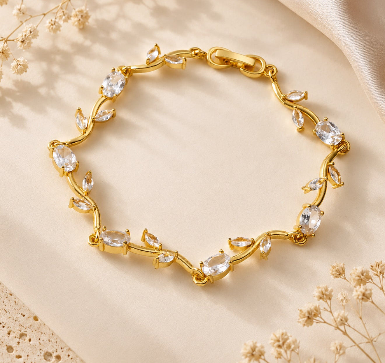 Shenaaz Tulip Bracelet