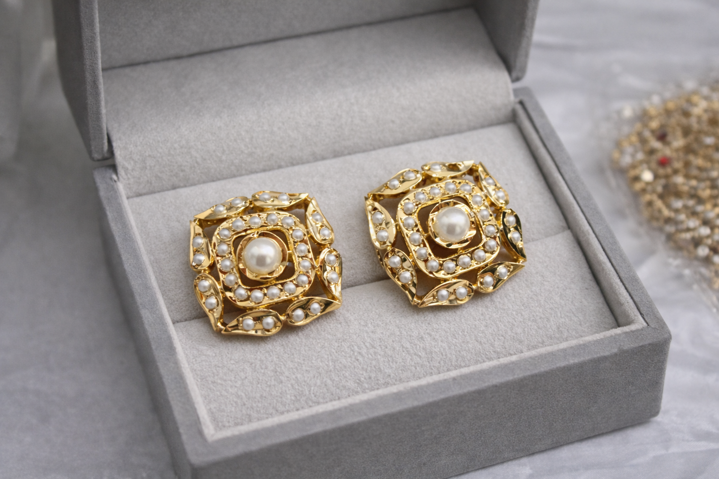 Jadau Studs