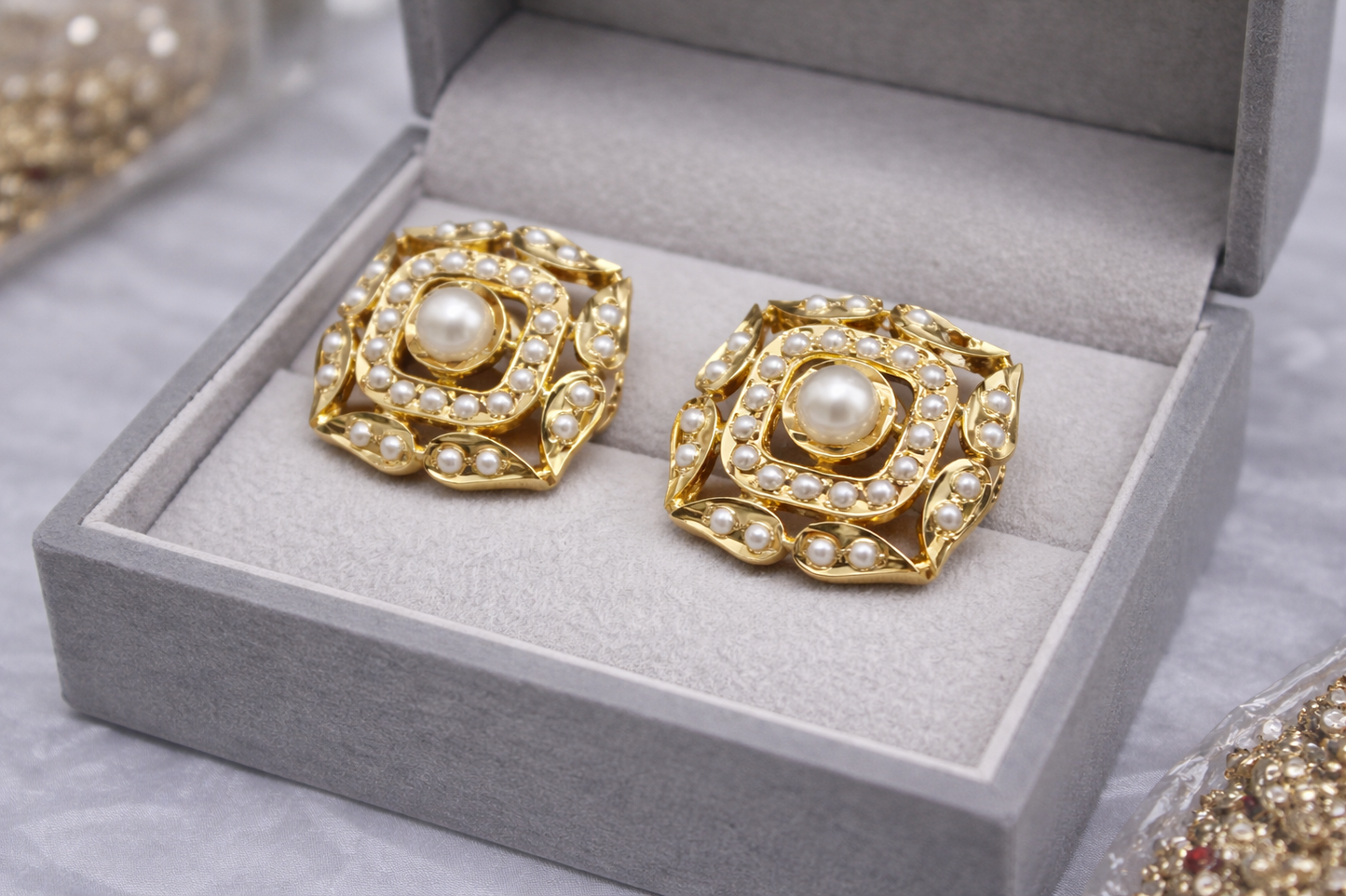 Jadau Studs