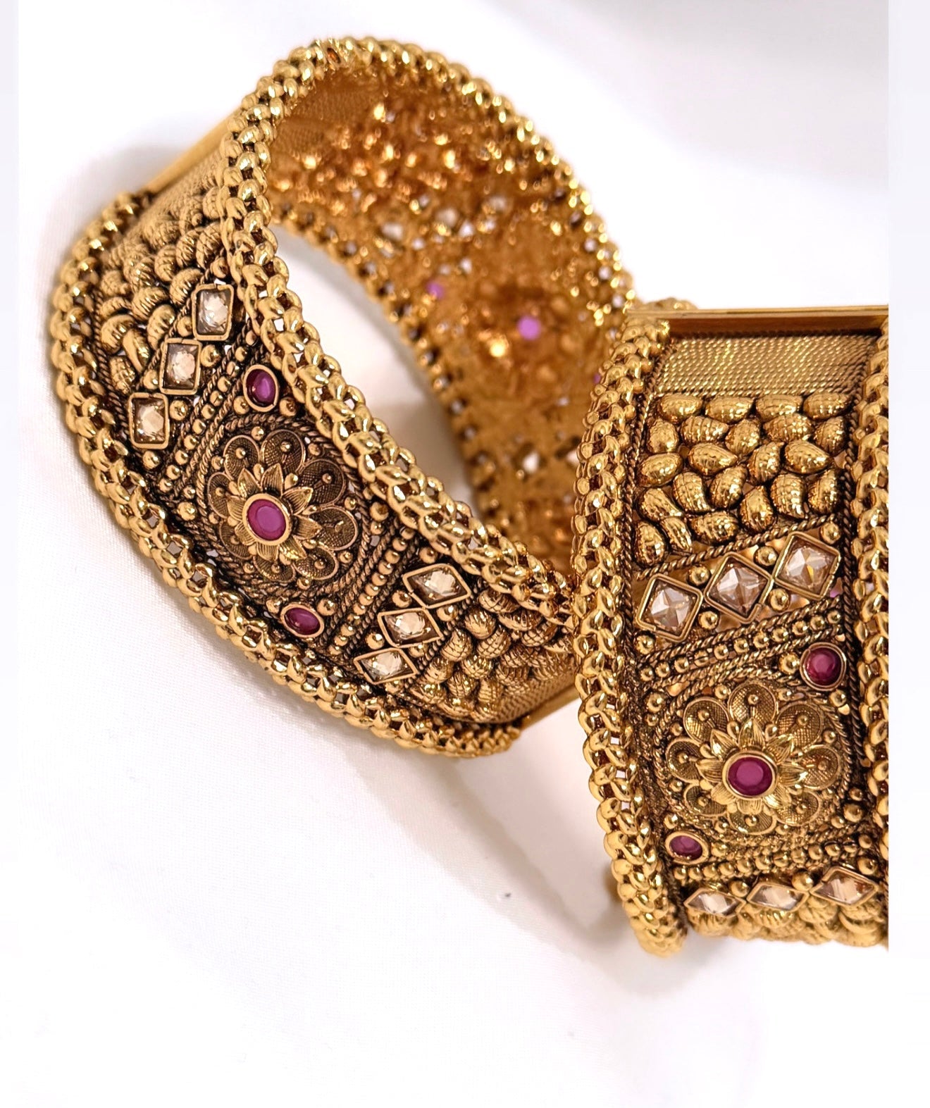 Heavy Rajwadi Style Gold Plated Bangle Set